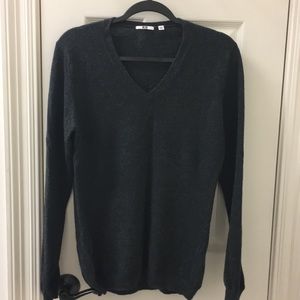 Uniqlo Cashmere V-neck Sweater Charcoal Gray